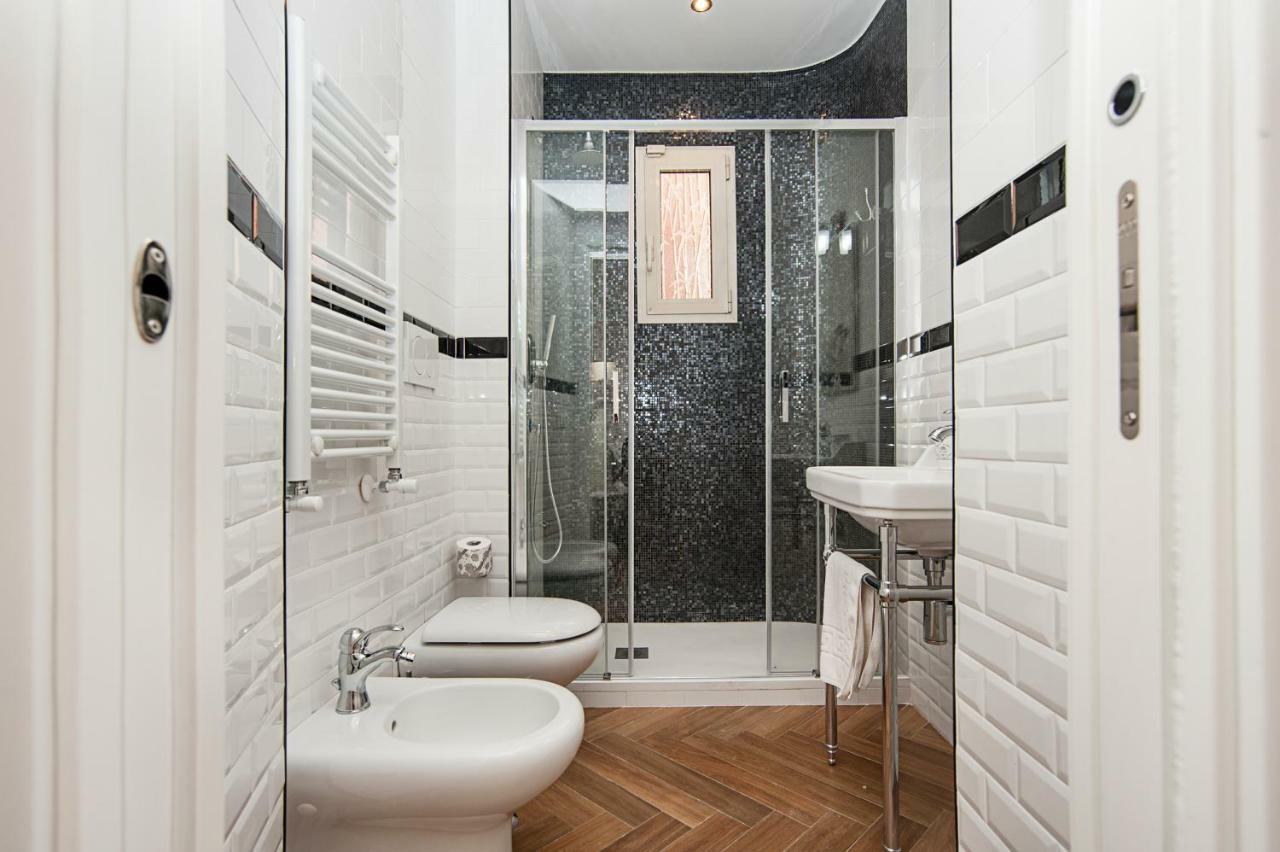 Luxury & Charme Colosseo Рим Екстериор снимка